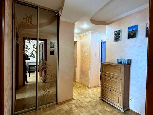 квартира за адресою Івасюка вул., 21
