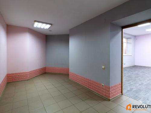 комерційна за адресою Боголюбова, 8
