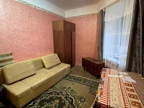 квартира за адресою Михайла Драгоманова вул., 9