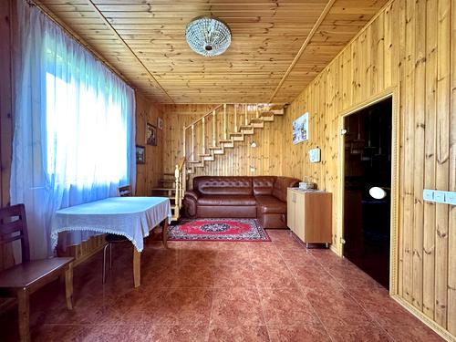 дом по адресу Кленовая ул., 10