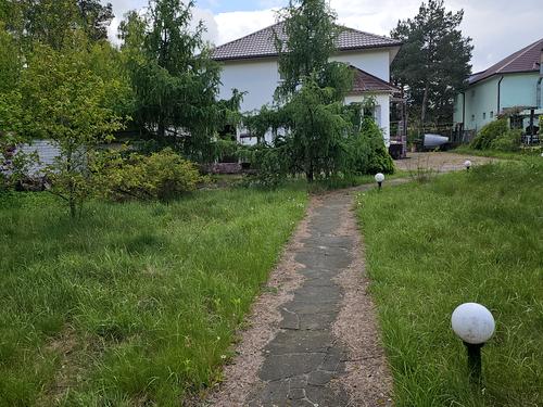 будинок за адресою Озерна
