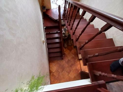 дом по адресу провулок Набережний
