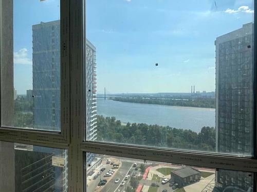 квартира за адресою Причальна вул., 14