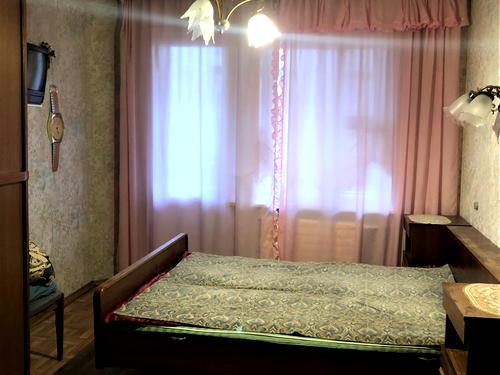 квартира за адресою Космонавтів вул., 24