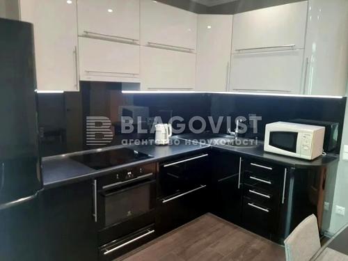 квартира за адресою Регенераторна вул., 4 к11
