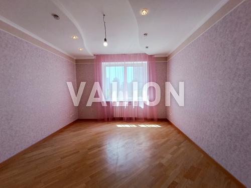 квартира за адресою Анни Ахматової вул., 35