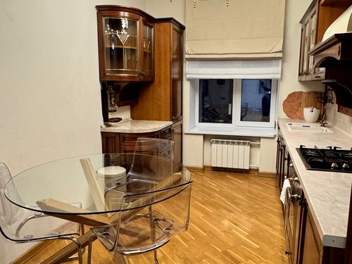 квартира по адресу Панаса Мирного ул., 4