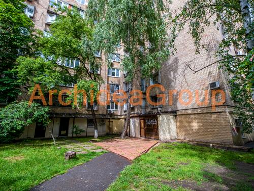 комерційна за адресою Саксаганського, 45
