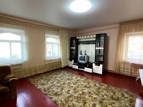 будинок за адресою с. Карпівці, ранкова, 10