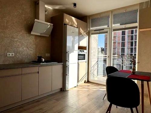 квартира по адресу Степана Бандери ул., 23