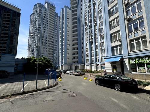 квартира за адресою Дніпровська набережна вул., 26-Г