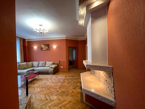 квартира за адресою Гетьмана Петра Дорошенка вул. (), 71
