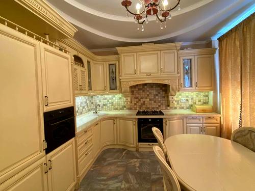 квартира за адресою Драгоманова вул., 5
