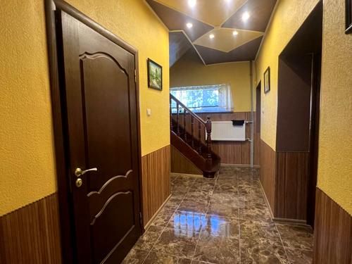 будинок за адресою Космонавтів, 21