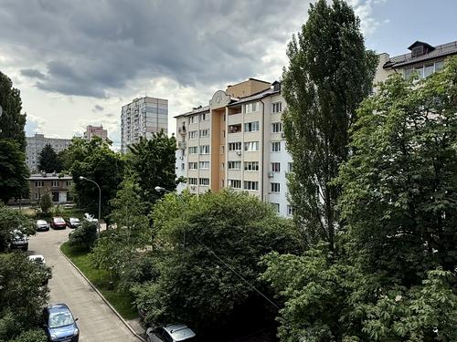 квартира за адресою Зодчих вул., 50-В