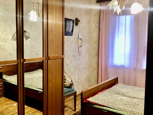 квартира за адресою Космонавтів вул., 24
