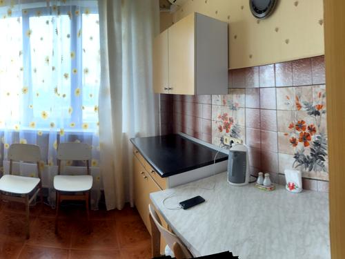 квартира за адресою Олександра Махова вул. (Жолудєва), 4-В