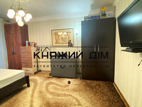 квартира за адресою Івана Микитенка вул., 25