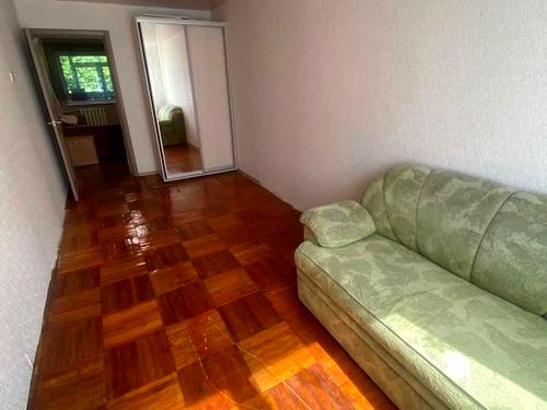 квартира по адресу Гвардейцев-Широнинцев ул., 5а