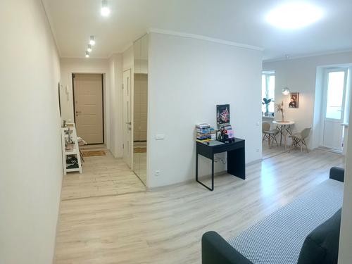 квартира по адресу 23 Августа ул., 73