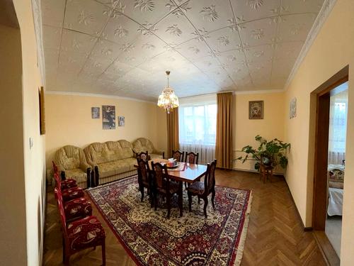 будинок за адресою Великий кут