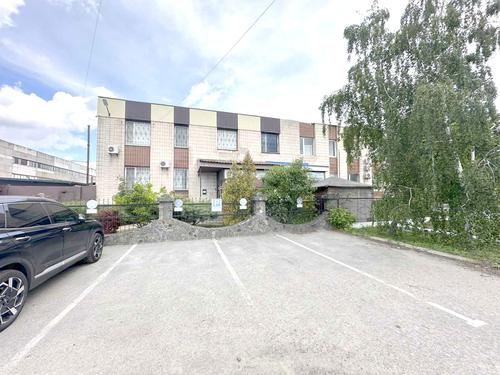 комерційна за адресою Металургів вул., 4