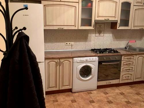 квартира за адресою Шота Руставелі вул., 18