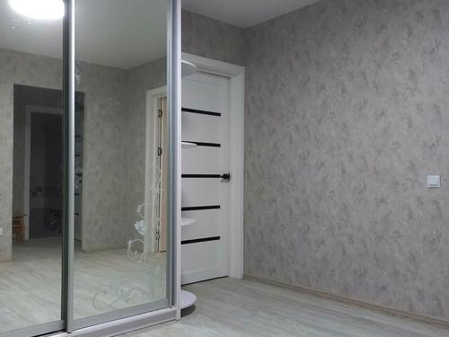 квартира за адресою Миколи Вінграновського вул., 2