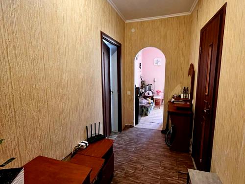 квартира за адресою Богдана Хмельницького вул., 33а