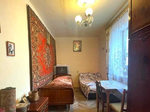 квартира за адресою Квітнева вул., 3