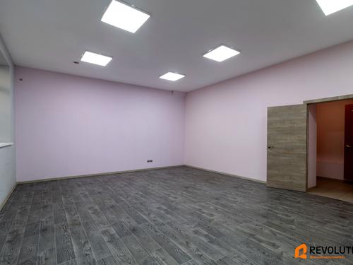 комерційна за адресою Боголюбова, 8