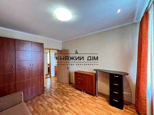 квартира по адресу Миколы Бажана просп., 12