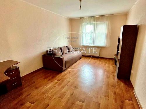 квартира за адресою Ревуцького вул., 54