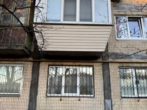 квартира по адресу Строителей ул., 12-Б