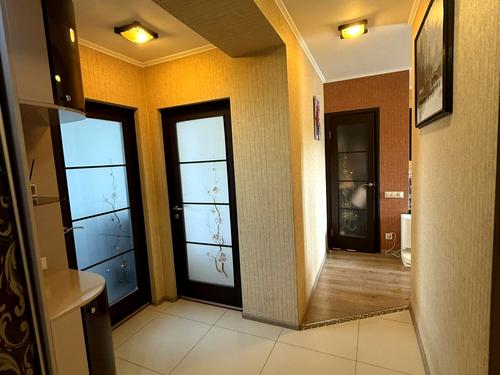 квартира за адресою Івасюка вул., 21