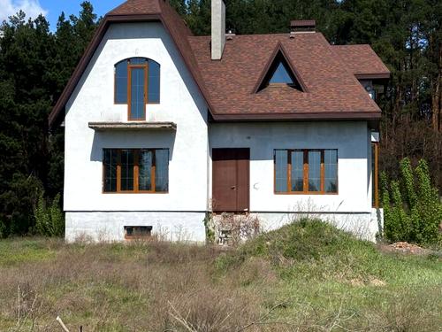 будинок за адресою центральна, 56