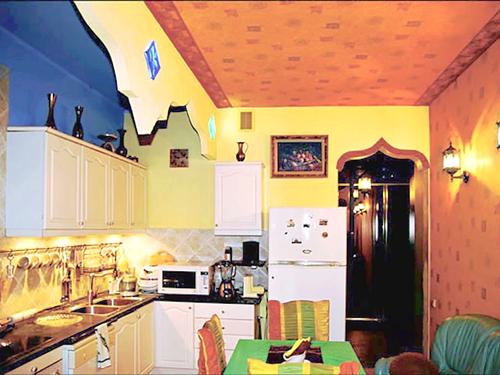 квартира за адресою Шота Руставелі вул., 44