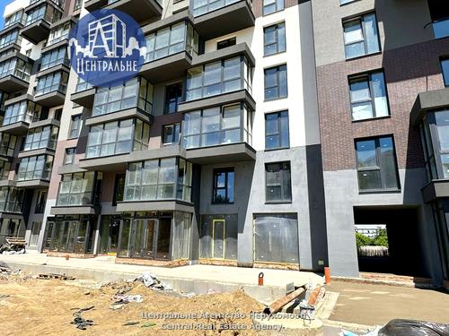коммерческая по адресу Науки, 14