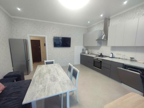 квартира за адресою Дача Ковалевського вул., 121 к1