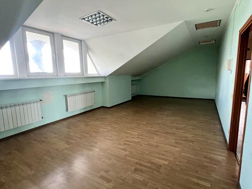 комерційна за адресою Зелена вул., 131
