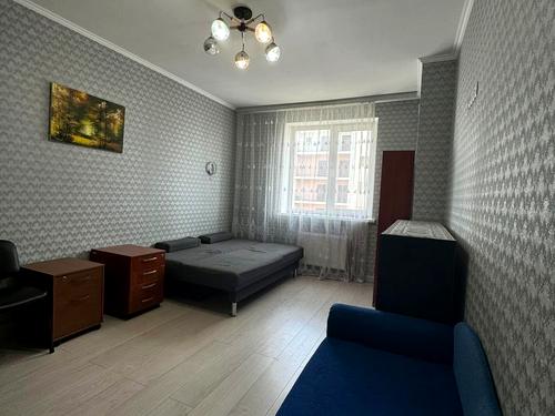 квартира за адресою Машинобудівників вул., 27