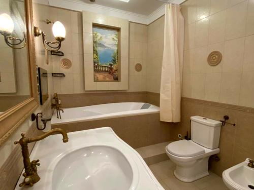 квартира за адресою Драгоманова вул., 5