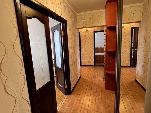 квартира за адресою Автозаводська вул., 81