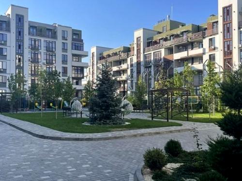 комерційна за адресою Владислава Бувалкіна вул., 60ж