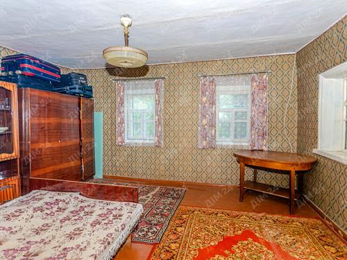 будинок за адресою с. Микільське, Центральна, 1