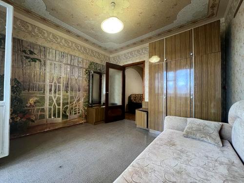 квартира за адресою Ревуцького вул., 18