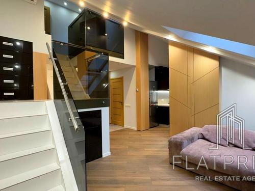 квартира за адресою Регенераторна вул., 4 к11