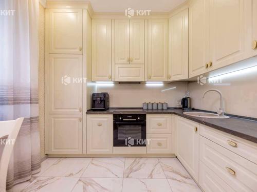 квартира за адресою Конституції пл., 20