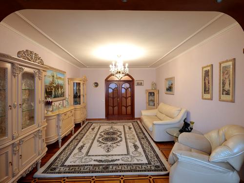 квартира за адресою Бориса Гмирі вул., 1/2