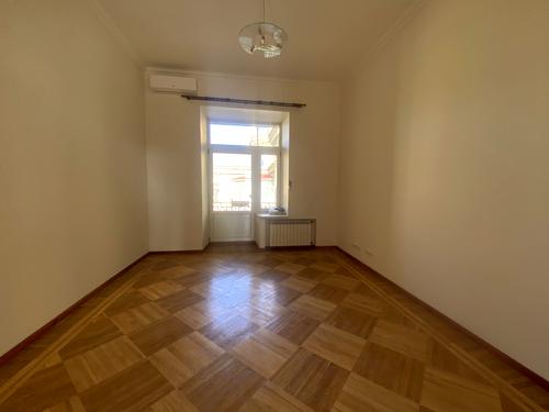квартира за адресою Богдана Хмельницького вул., 32
